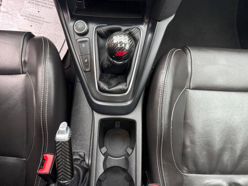 2017 Ford Focus ST