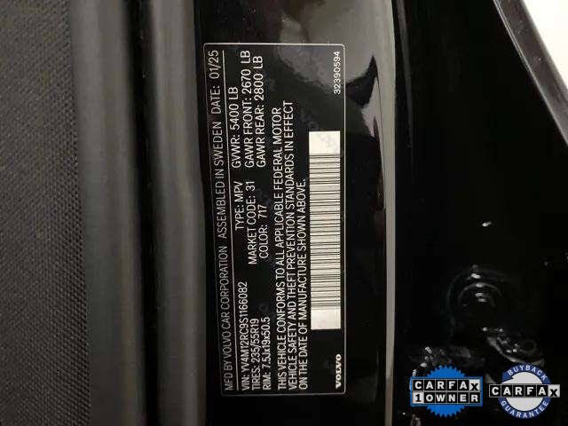 2025 Volvo XC60 B5 Plus Dark Theme