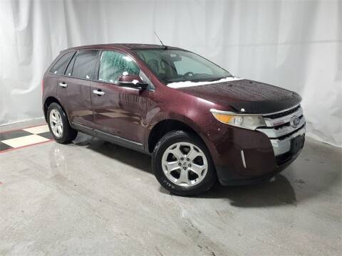 2011 Ford Edge for sale at Tradewind Car Co in Muskegon MI