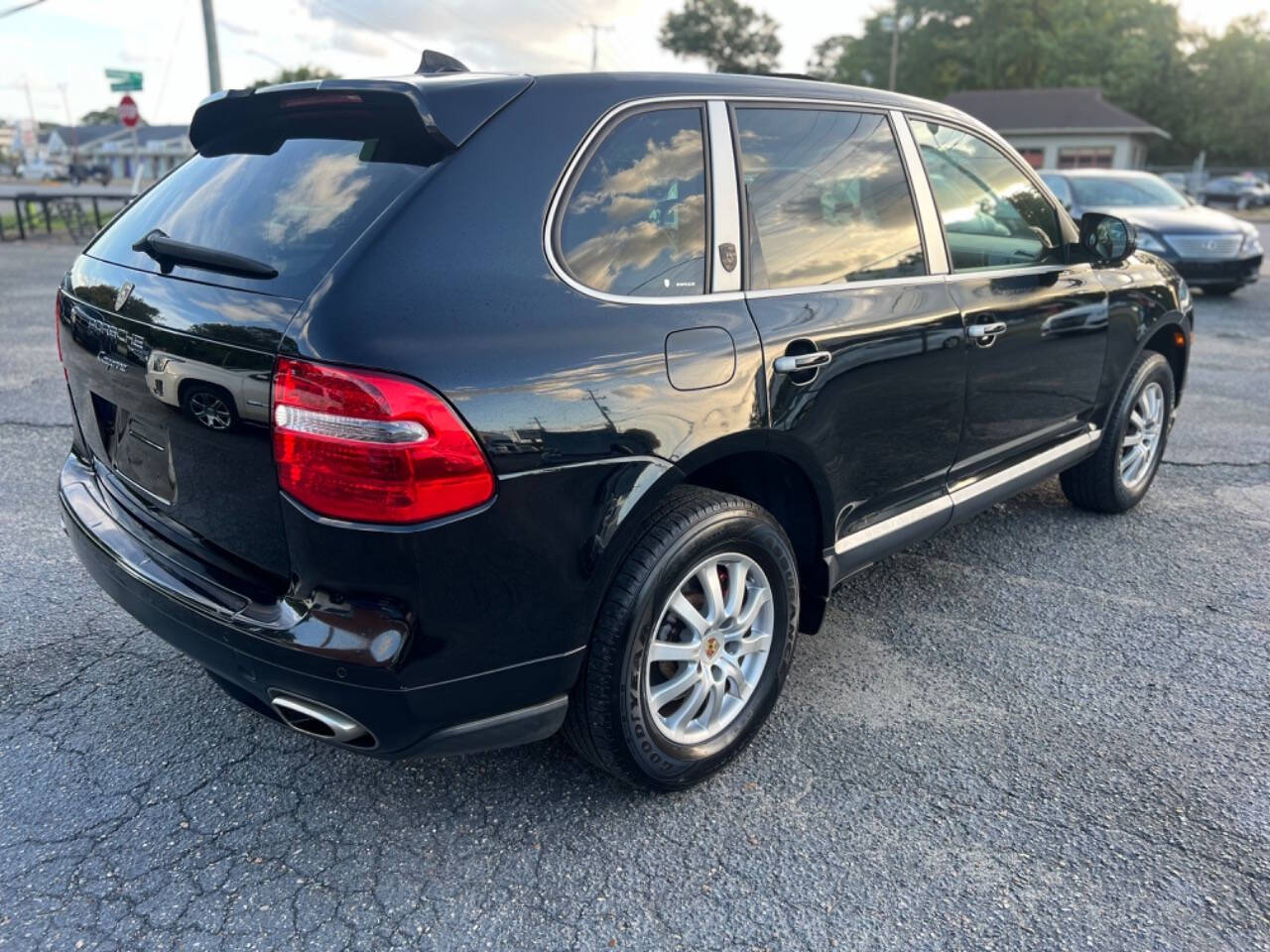 2009 Porsche Cayenne for sale at CarZone & Auto Brokers in Newport News, VA