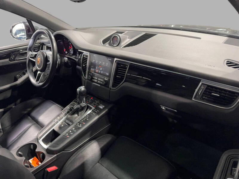 2017 Porsche Macan S