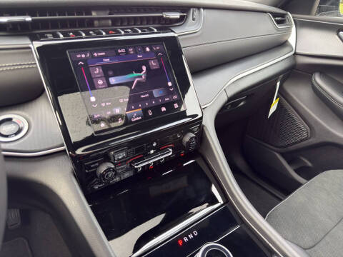 2025 Jeep Grand Cherokee L Altitude X