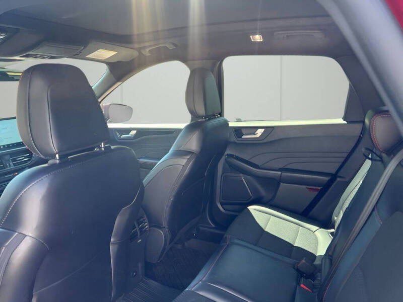 2025 Ford Escape ST-Line