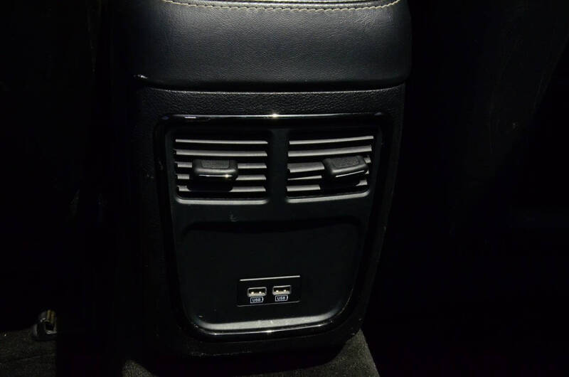 2016 Chrysler 300 S