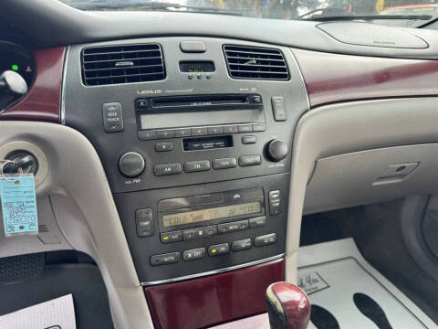 2004 Lexus ES 330