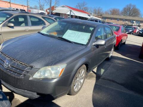 2006 Toyota Avalon for sale at 4th Street Auto in Louisville KY