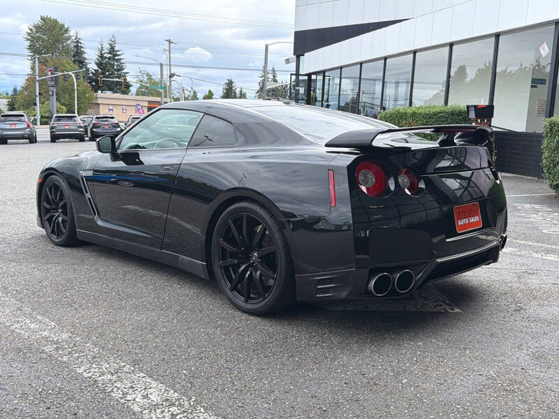 2012 Nissan GT-R Premium