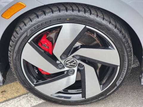 2024 Volkswagen Golf GTI S