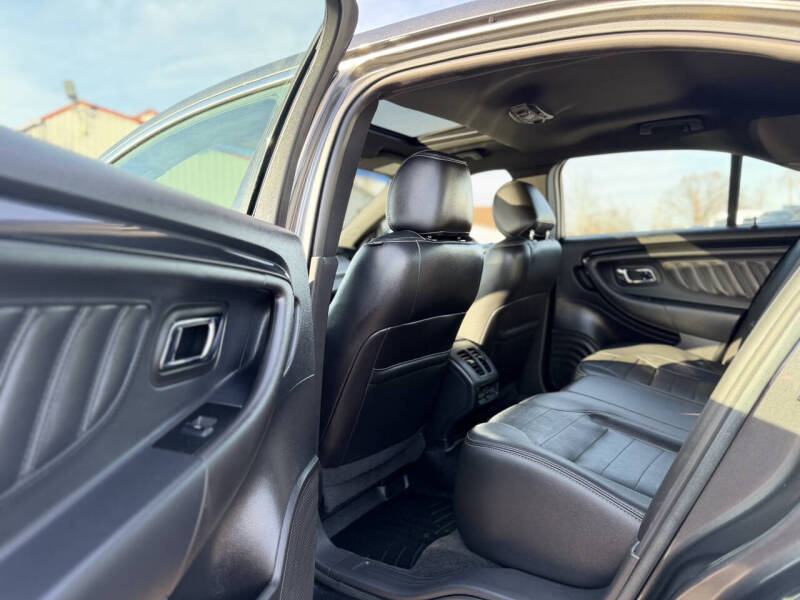 2016 Ford Taurus SHO