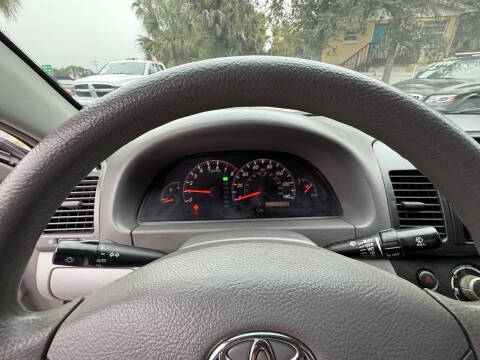 2005 Toyota Camry LE