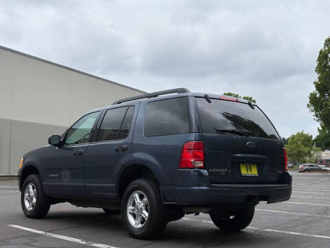 2005 Ford Explorer XLT