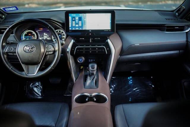 2022 Toyota Venza XLE