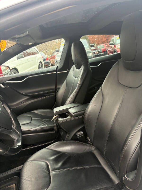 2014 Tesla Model S 85