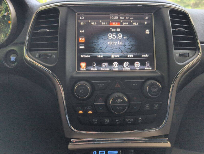2017 Jeep Grand Cherokee Laredo