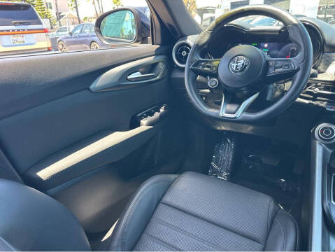 2024 Alfa Romeo Tonale Hybrid Ti
