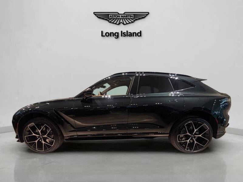 2026 Aston Martin DBX 707