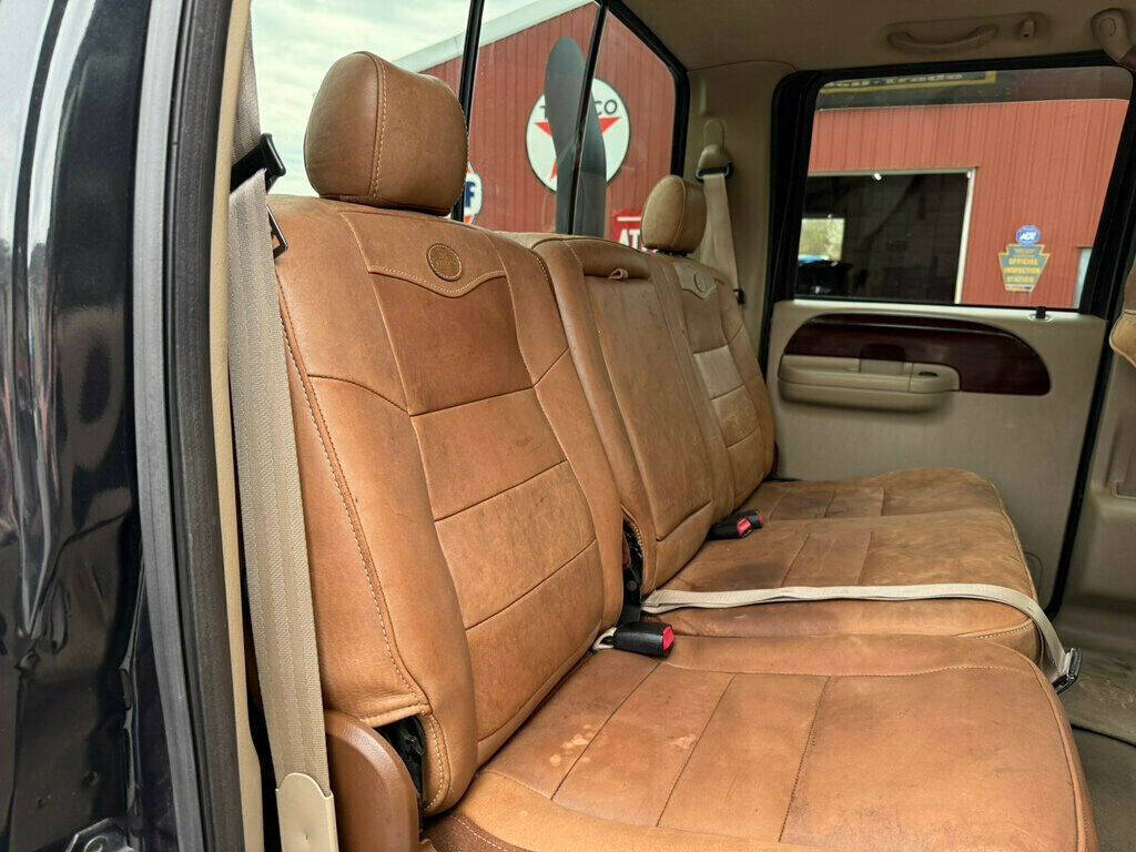 2005 Ford F-350 Super Duty 46