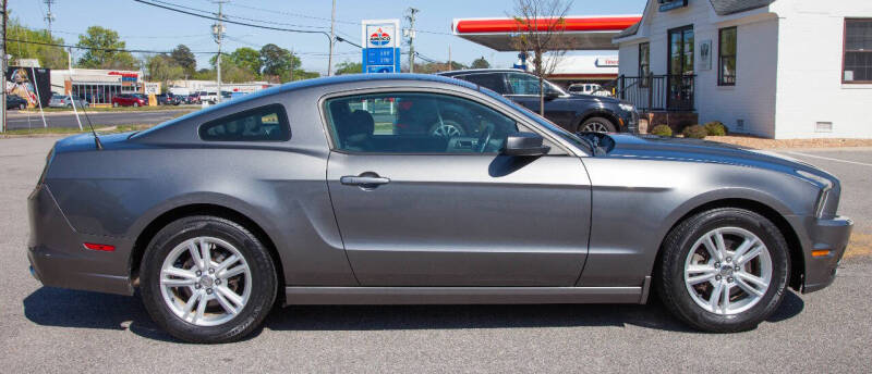 2013 Ford Mustang V6