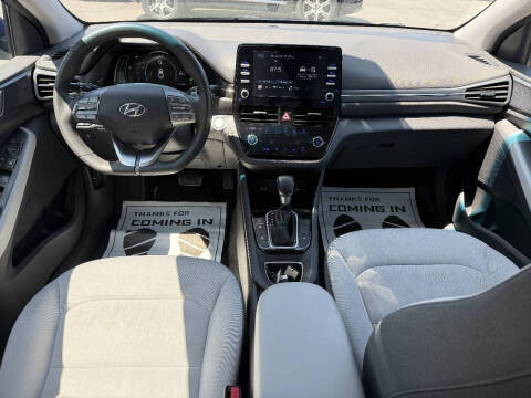2022 Hyundai Ioniq Hybrid SE