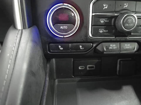 2022 Chevrolet Suburban LT