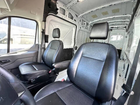 2025 Ford Transit 250