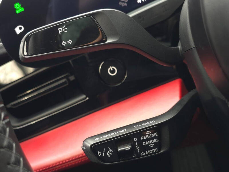 2020 Porsche Taycan Turbo