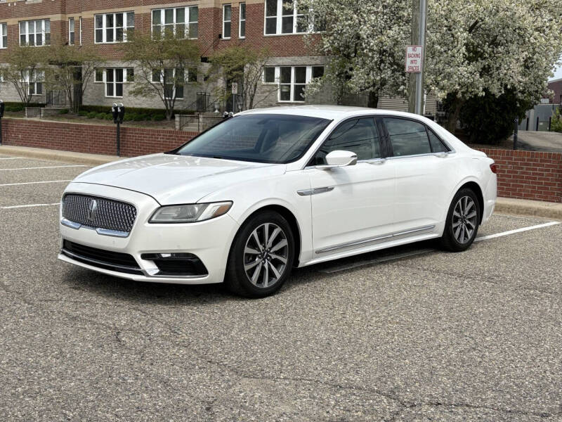 2017 Lincoln Continental Premiere