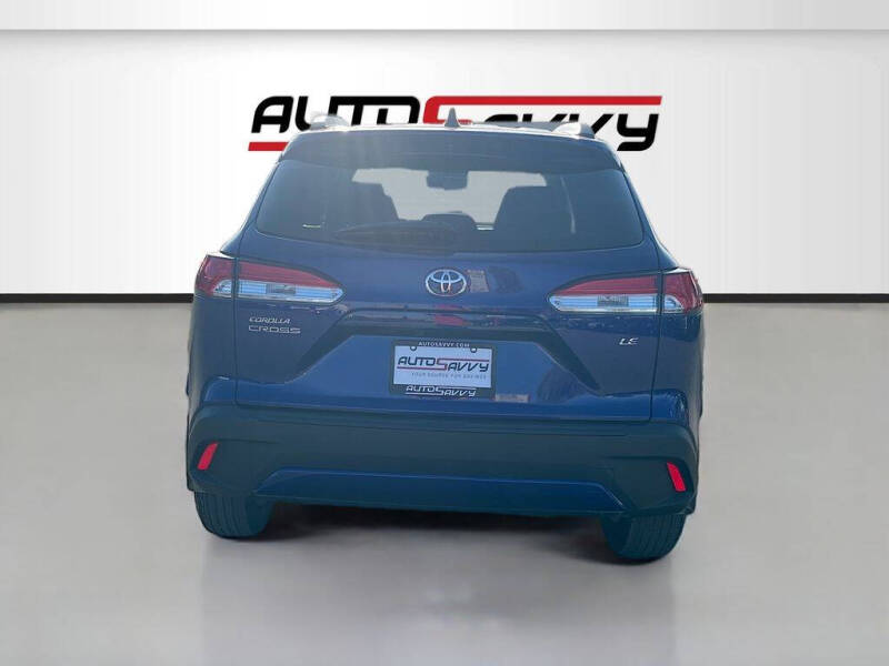 2025 Toyota Corolla Cross LE