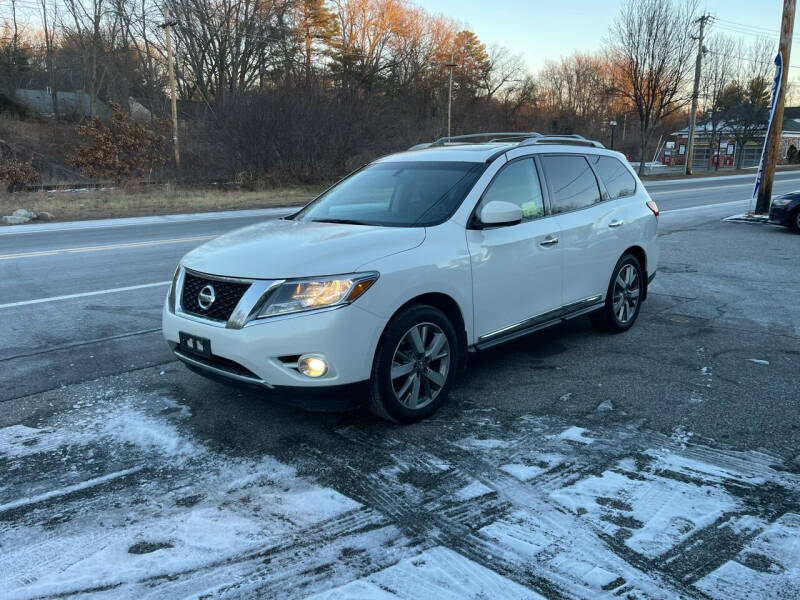 2014 Nissan Pathfinder for sale at A&E Auto Center in North Chelmsford MA