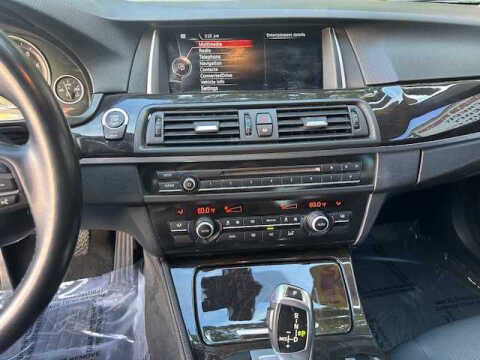 2015 BMW 5 Series 528i