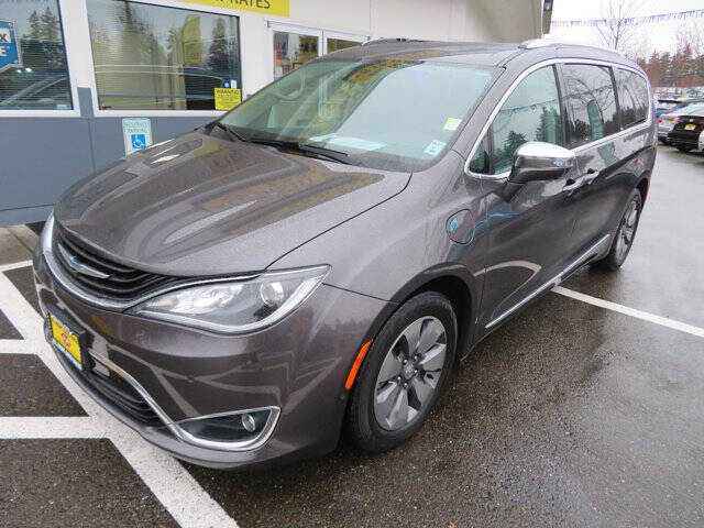 2018 Chrysler Pacifica Hybrid Limited