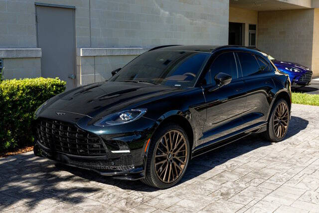 2025 Aston Martin DBX 707