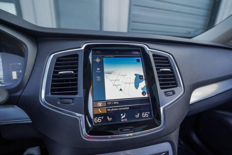 2018 Volvo XC90 T5 Momentum 7-Passenger