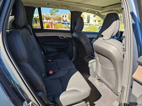 2025 Volvo XC90 B6 Plus Bright Theme 7P