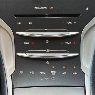 2016 Lincoln MKZ