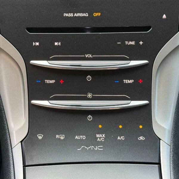 2016 Lincoln MKZ