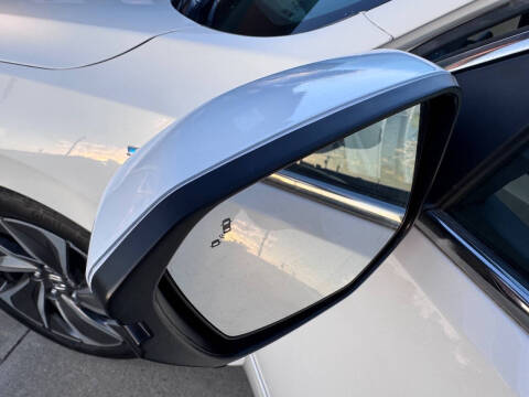 2022 Honda Insight Touring