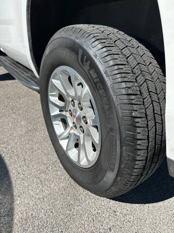 2017 GMC Yukon XL SLT