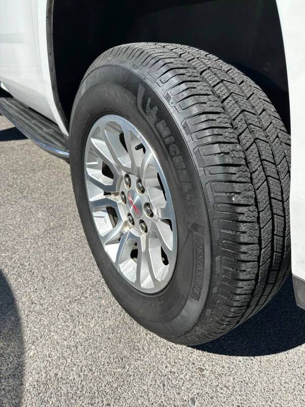 2017 GMC Yukon XL SLT