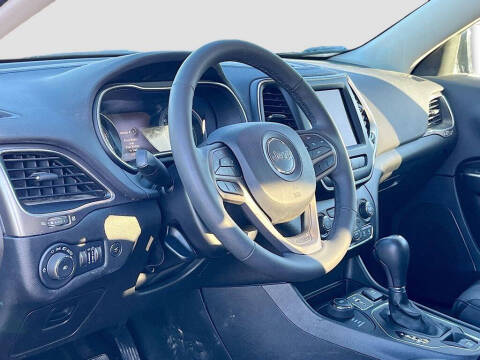 2022 Jeep Cherokee Latitude Lux
