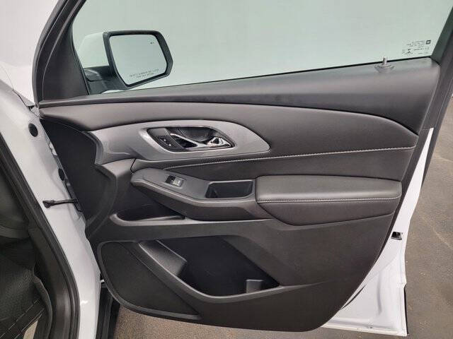 2022 Chevrolet Traverse LT Leather