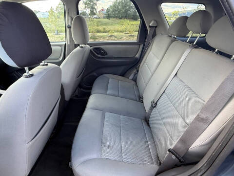 2005 Ford Escape XLT