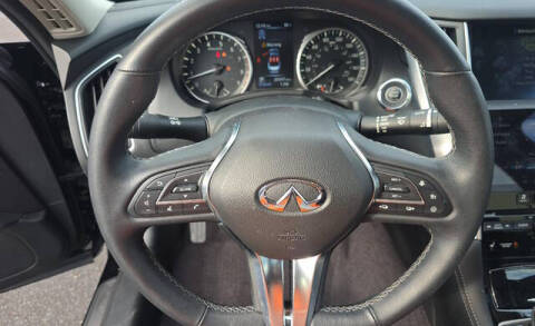 2023 Infiniti Q50 Luxe