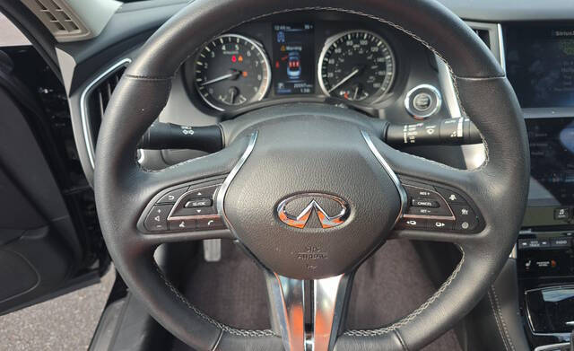 2023 Infiniti Q50 Luxe