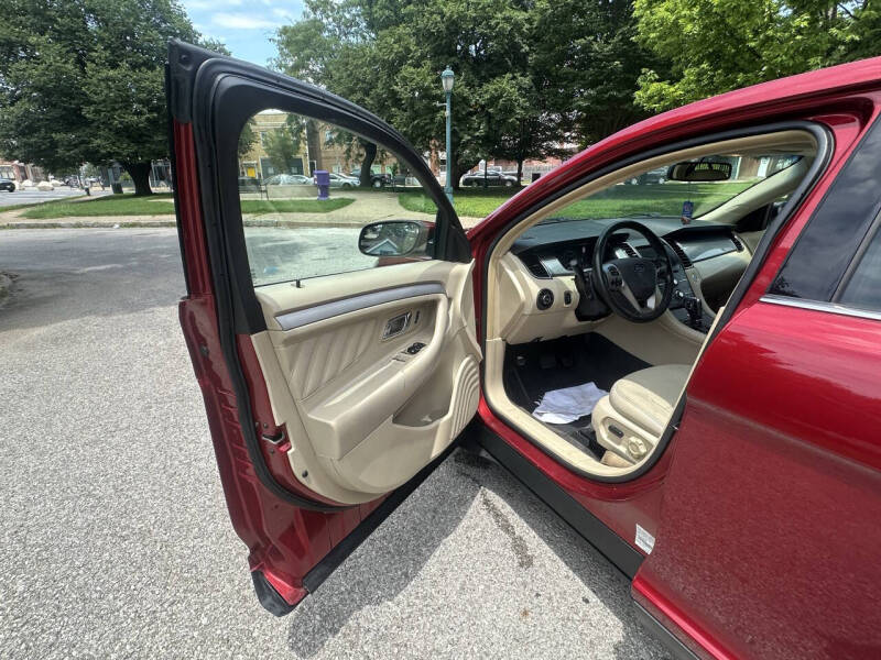 2015 Ford Taurus SEL