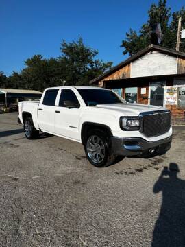 2018 GMC Sierra 1500 for sale at LEE AUTO SALES in McAlester OK