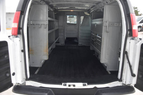 2017 GMC Savana 2500