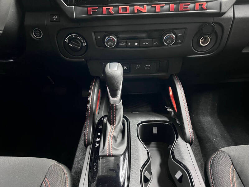 2025 Nissan Frontier