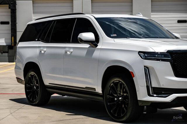 2024 Cadillac Escalade Sport