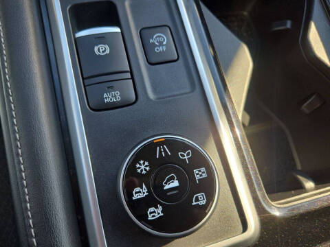 2022 Nissan Pathfinder S